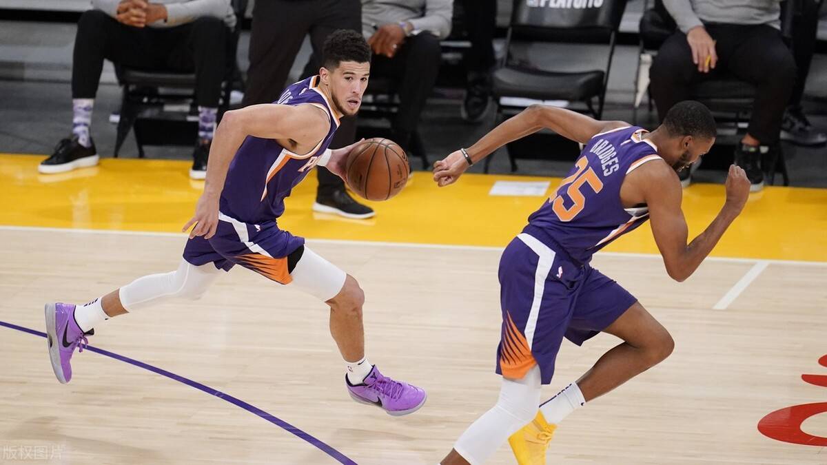 队员拼尽全力,为球队拯救一线生机 队员拼尽全力,为球队拯救一线生机