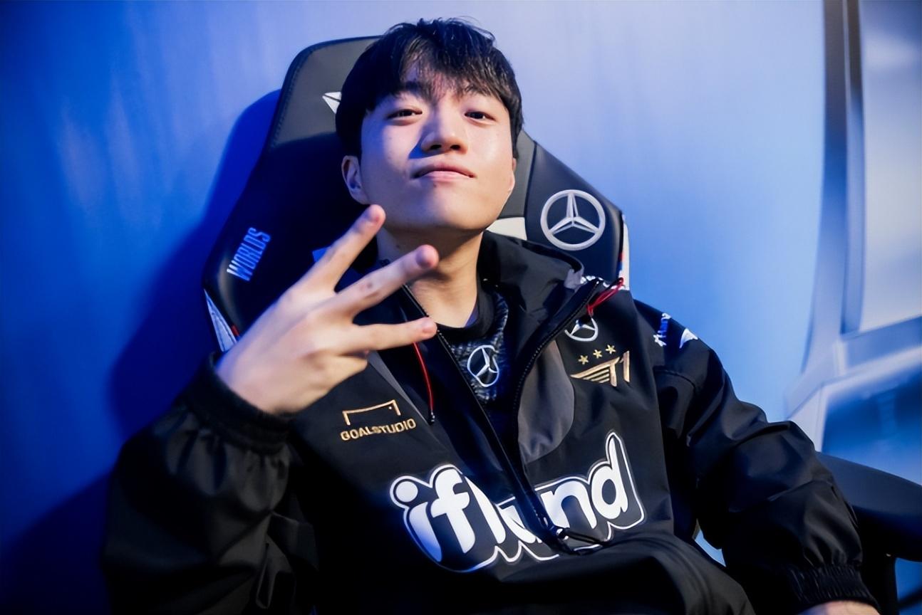 JDG碾压DFM，Keria打出惊人五杀峡谷大战四强赛，点燃全场激情的简单介绍