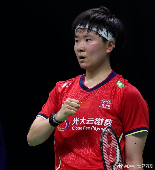 开云体育下载-HKA险胜G2，Deft拿下关键大龙宿敌对决全球总决赛，强势挺进下一轮