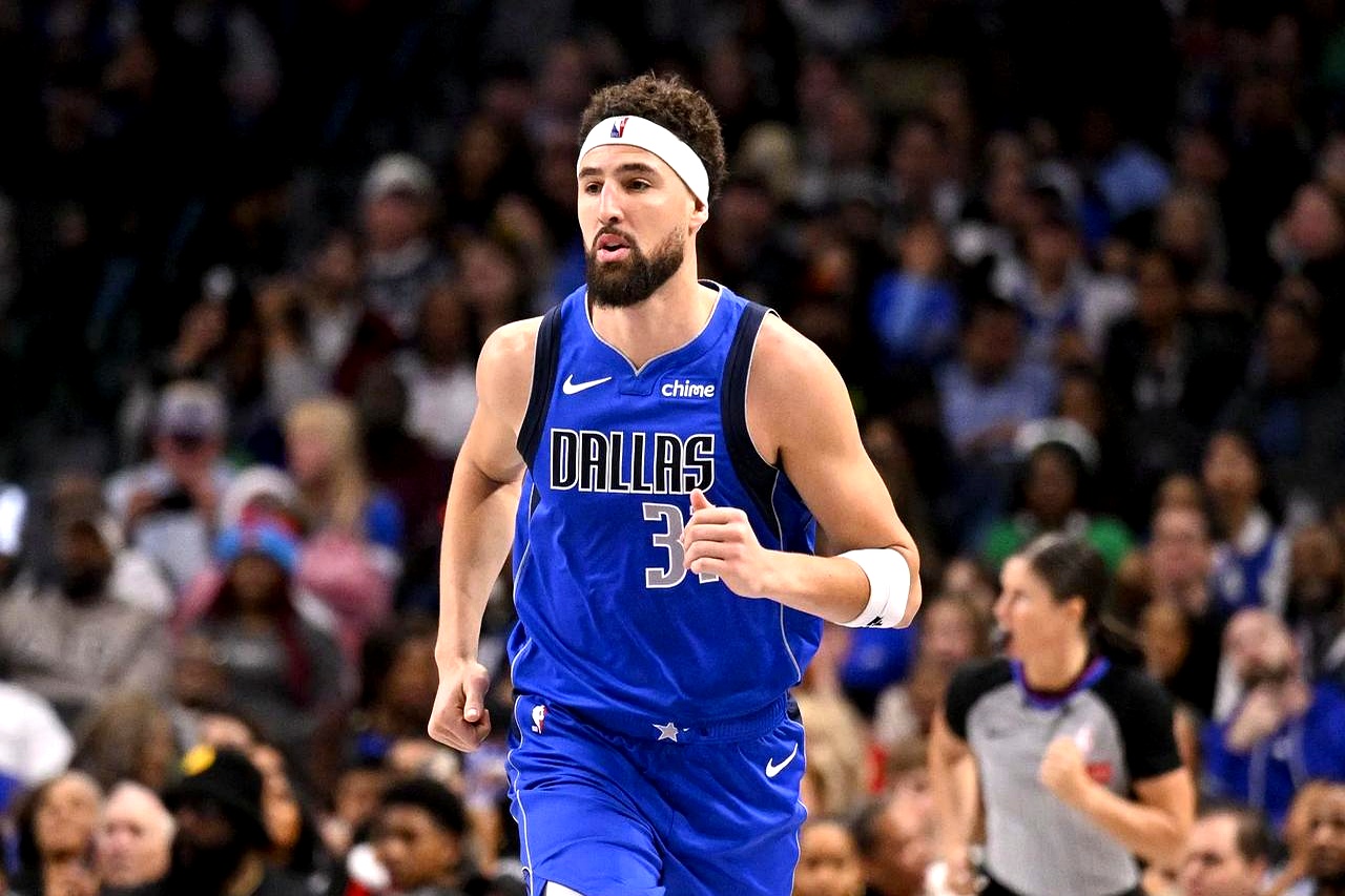 勇士惨败爵士,汤普森表现不佳 勇士惨败爵士,汤普森表现不佳