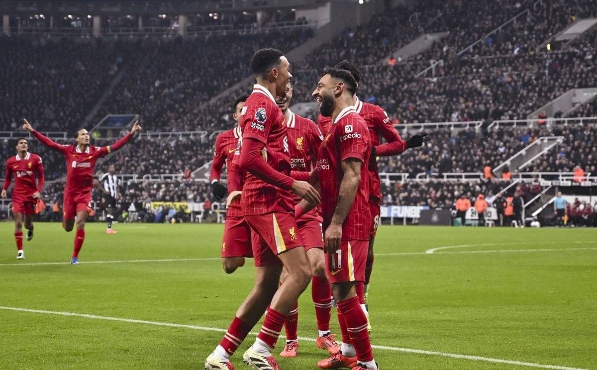 攻守兼备，欧洲球队在关键时刻展现出色表现