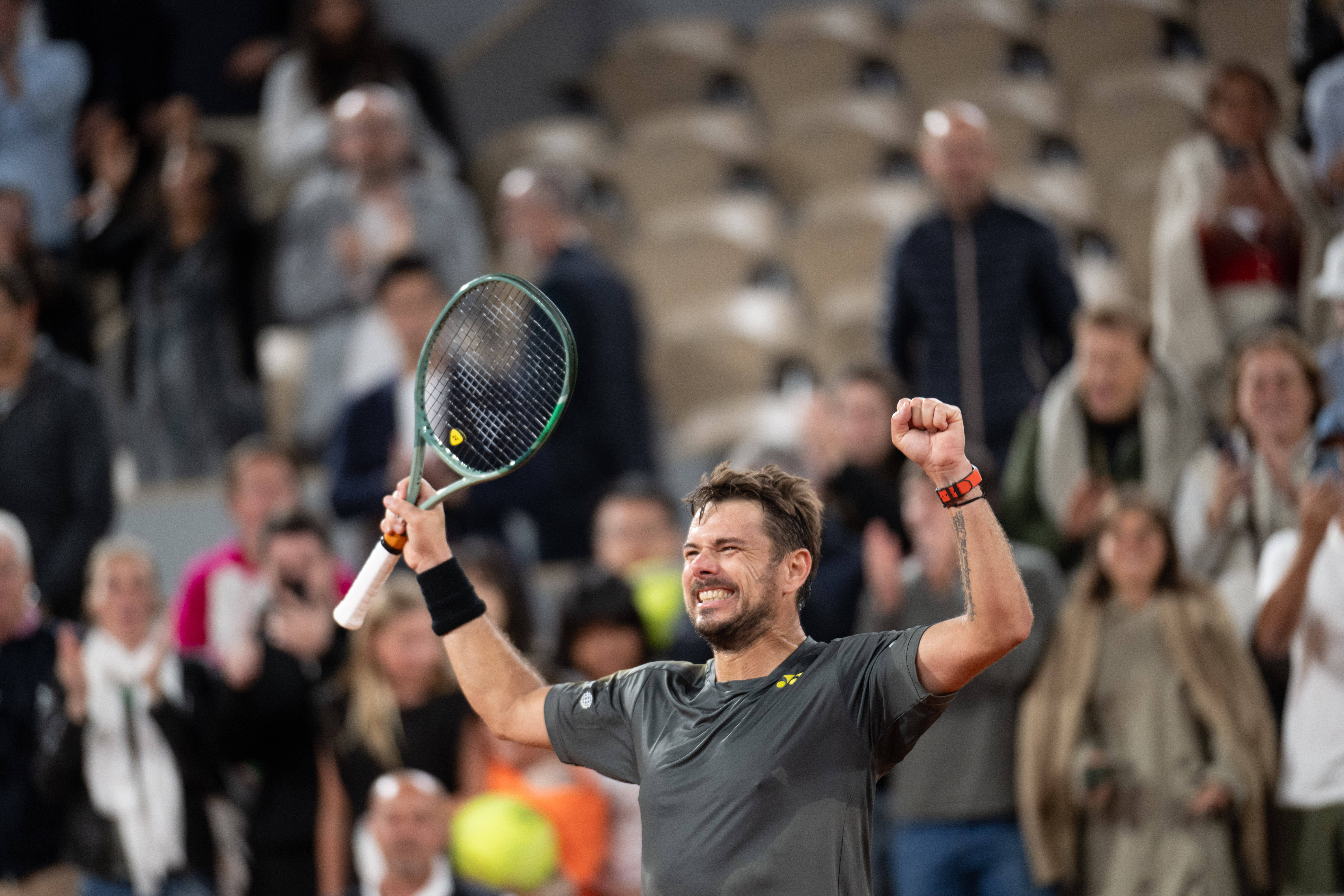 开云体育app-包含澳大利亚网球队逆转欧洲网球队，穆雷完成帽子戏法的词条