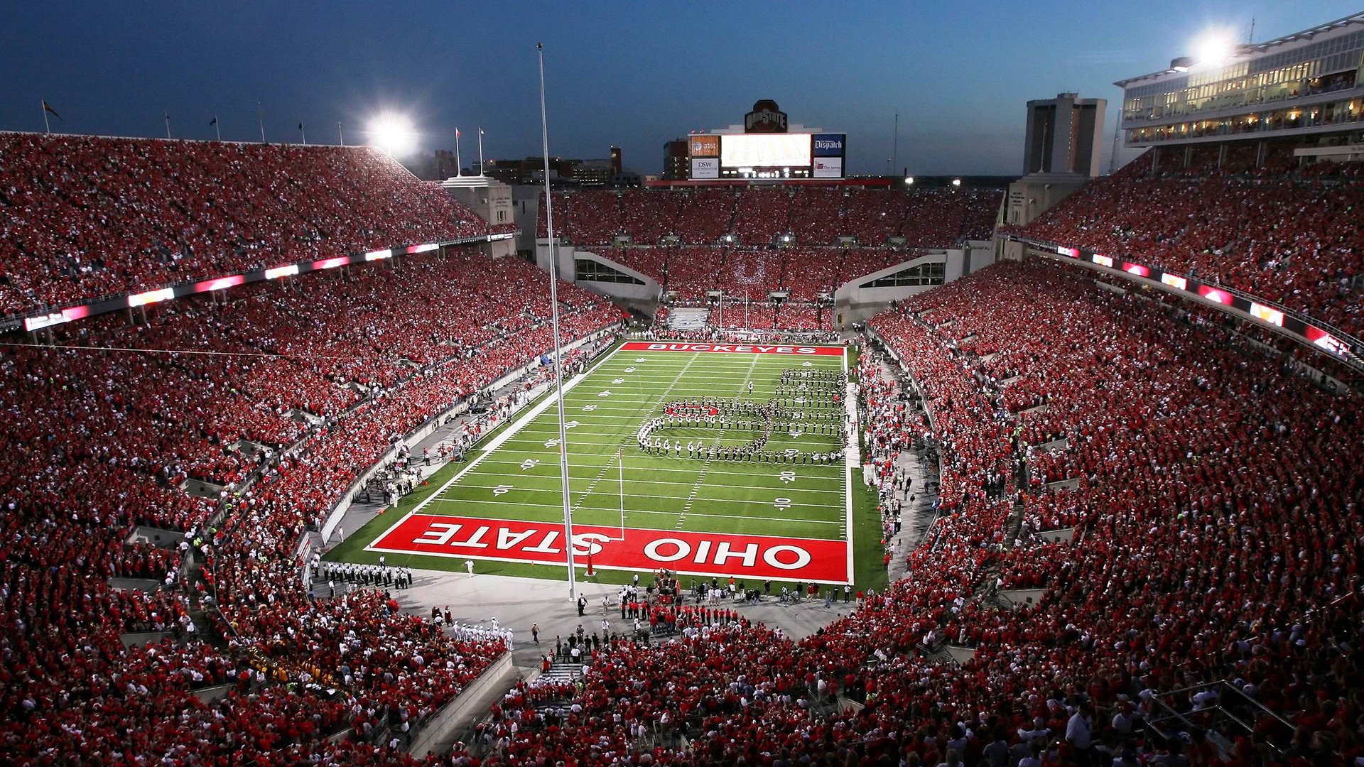 开云体育-闪电战与沉默刺客，当拜仁铁蹄踏过丹麦，格列兹曼在阴影中成为王