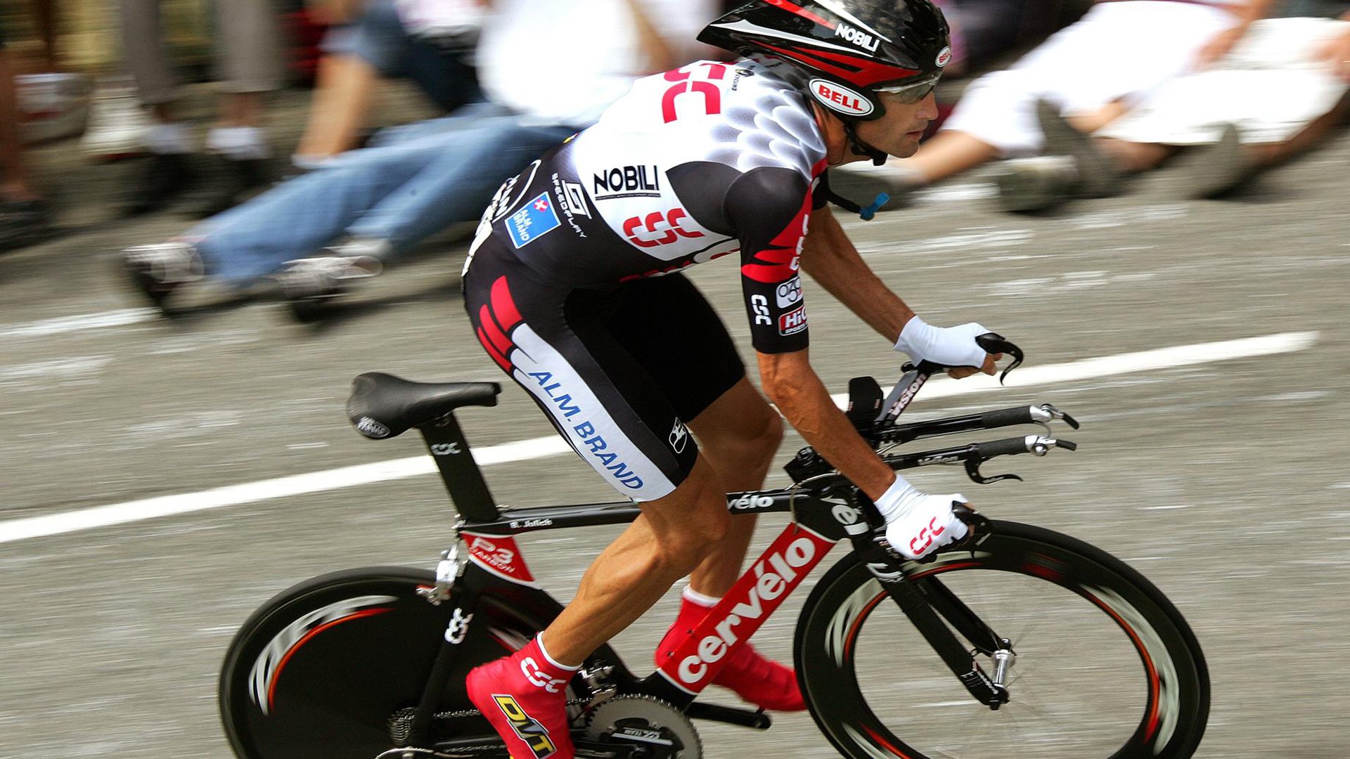 开云体育登录-新王加冕的序章，在巨兽倒下的轰鸣中，班凯罗奏响他的第一支凯歌