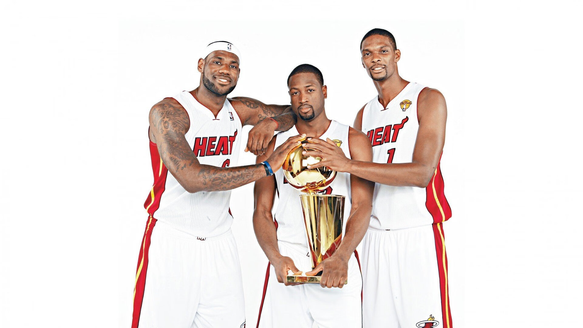 当红黑军团点燃沙漠之鹰，姆巴佩火热状态背后的足球寓言